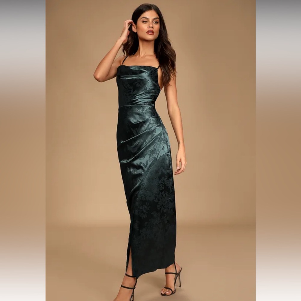 Lulus Satin green Dress
